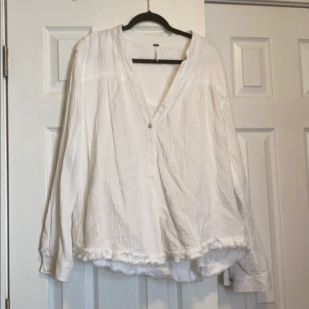 Free people white blouse with front button detail